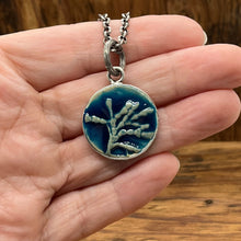 Load image into Gallery viewer, Long Grande Coral Branch Impression Necklace
