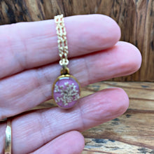 Load image into Gallery viewer, Mini Oval Queen Anne&#39;s Lace Necklace
