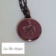 Load image into Gallery viewer, Mini Queen Anne&#39;s Lace Necklace in AC with Fuchsia 2
