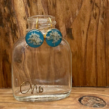 Load image into Gallery viewer, Queen Anne&#39;s Lace Wired Circle Earrings
