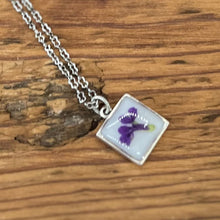 Load image into Gallery viewer, Mini Mexican Heather Necklace

