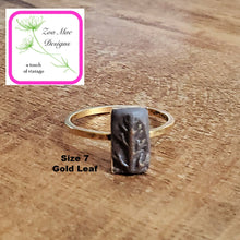 Load image into Gallery viewer, Size 7 Gold Leaf Vintage Button Ring.
