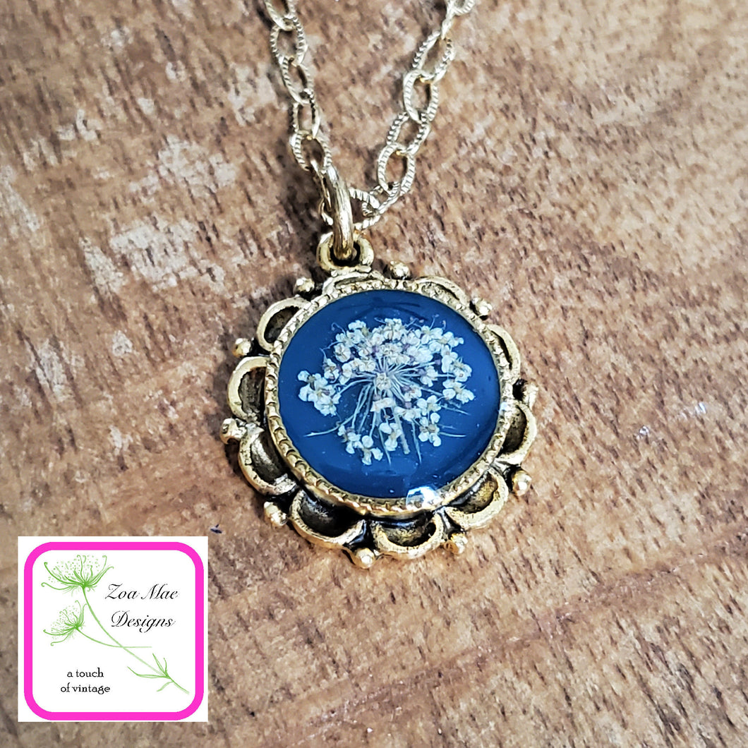 Scalloped Queen Anne's Lace Necklace
